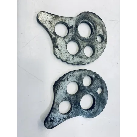 Axe de roue arriere YAMAHA TW 125 2002-2006