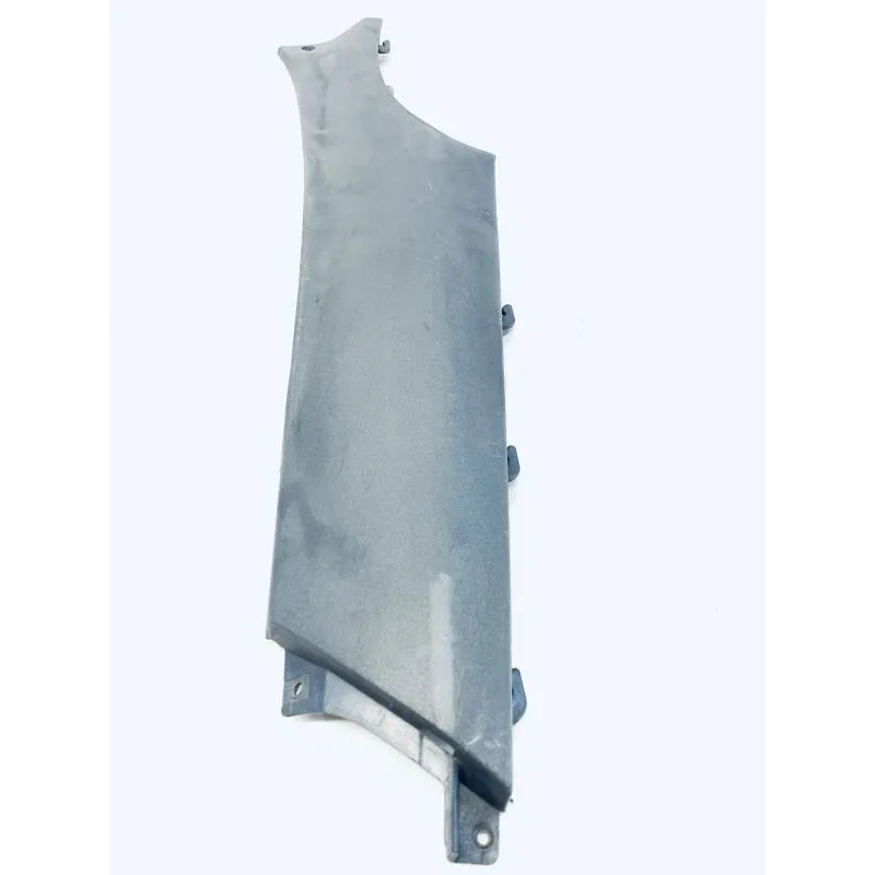 Cache carenage coque arriere gauche PIAGGIO X9 125 2001-2002