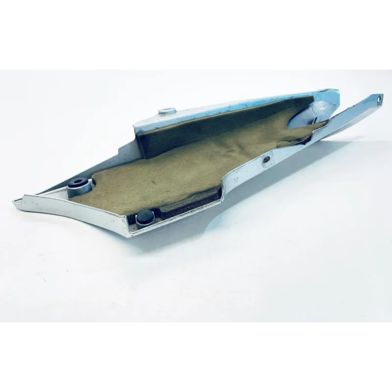 Cache carenage sous selle droit YAMAHA FJR 1300 2001-2002