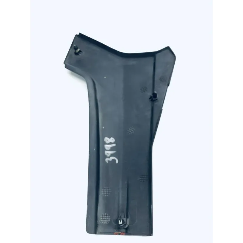 Cache carenage sous selle gauche HONDA VF 400 F 1983-1984