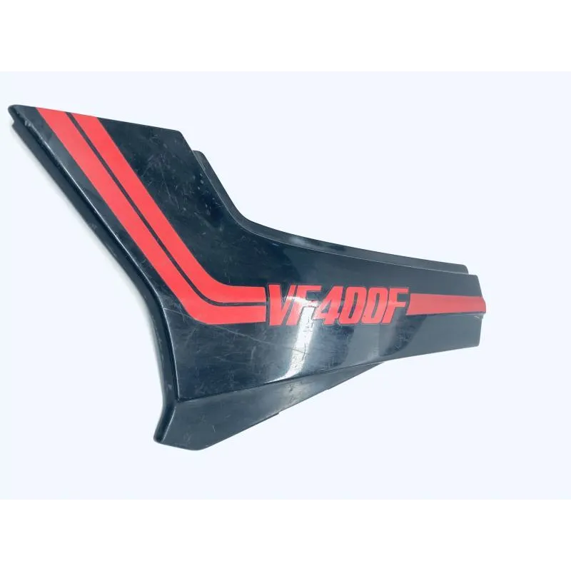 Cache carenage sous selle gauche HONDA VF 400 F 1983-1984