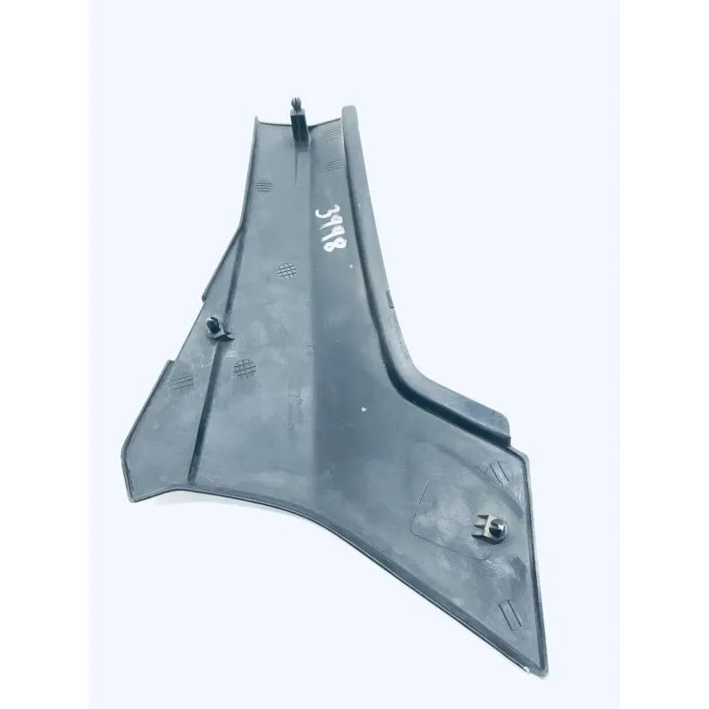 Cache carenage sous selle gauche HONDA VF 400 F 1983-1984