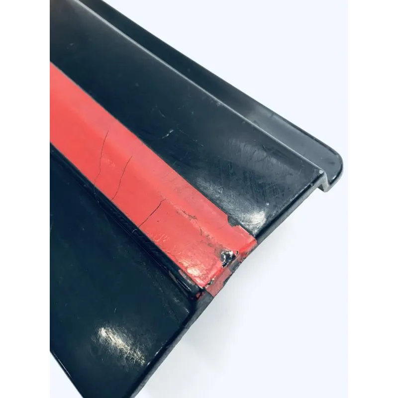 Cache carenage sous selle gauche HONDA VF 400 F 1983-1984