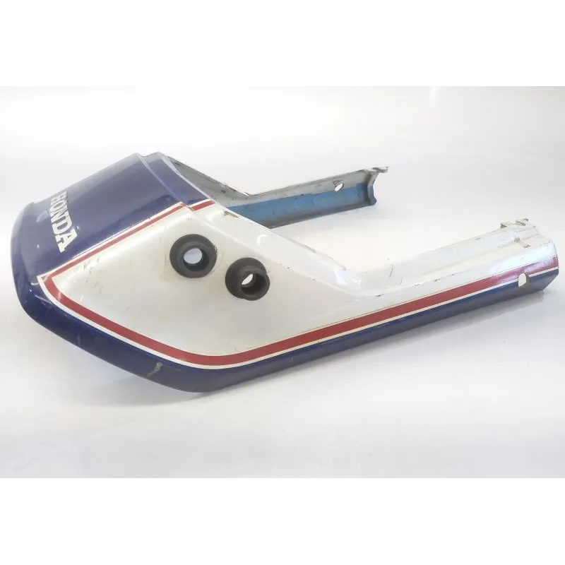 Cache carenage coque arriere HONDA CBX 550 1982-1985