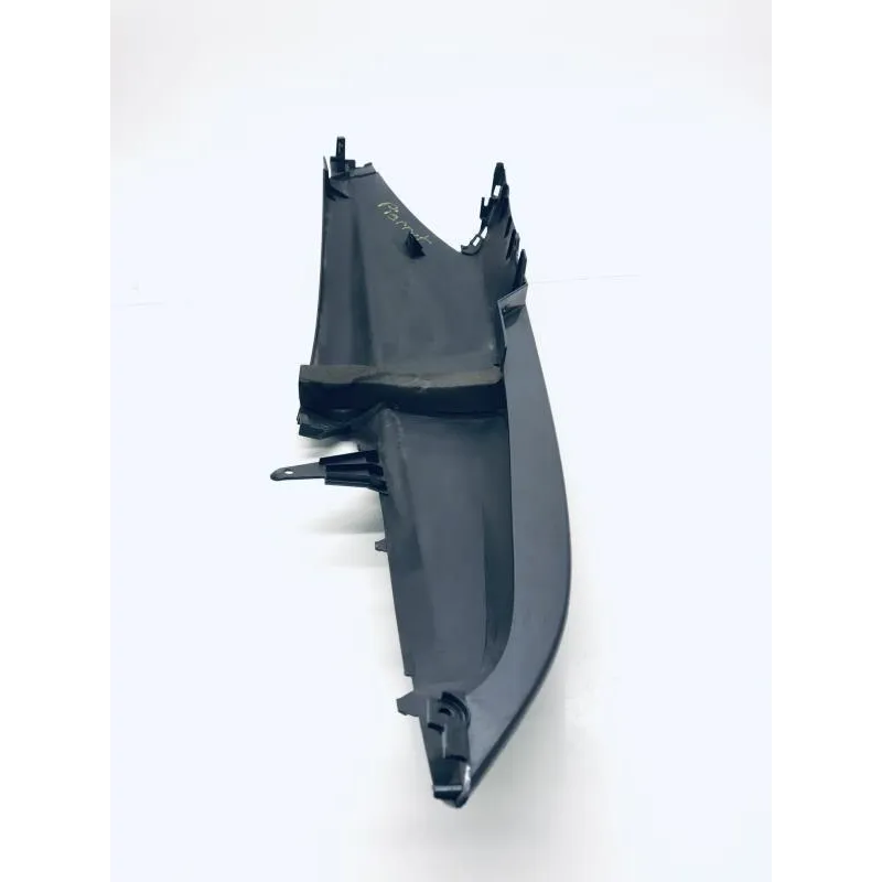 Cache carenage coque arriere gauche YAMAHA YP 400 2004-2006 MAJESTY