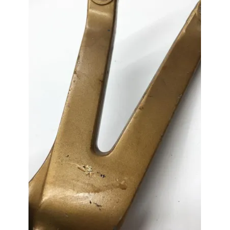Platine et repose pieds arriere droit SUZUKI GSX 1100 G 1991-1994