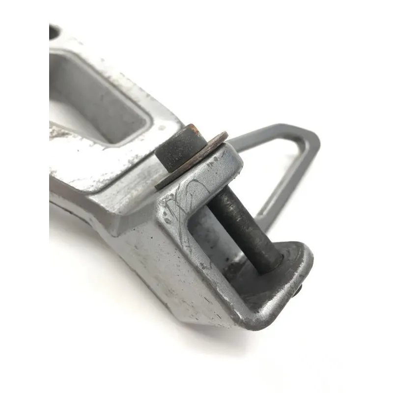 Platine arriere gauche SUZUKI GSF 1200 1996-2000 BANDIT