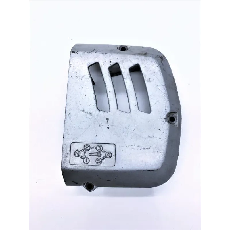 Carter pignon de sortie de boite SUZUKI GN 125 1997-2001