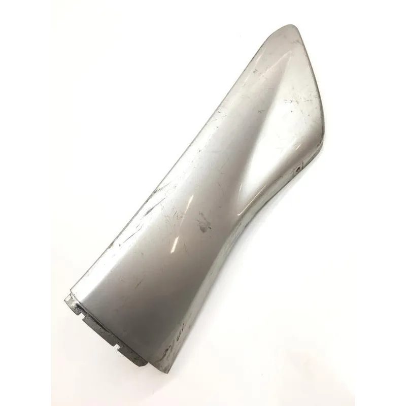 Demi sabot gauche YAMAHA XQ 125 2001-2002 MAXSTER