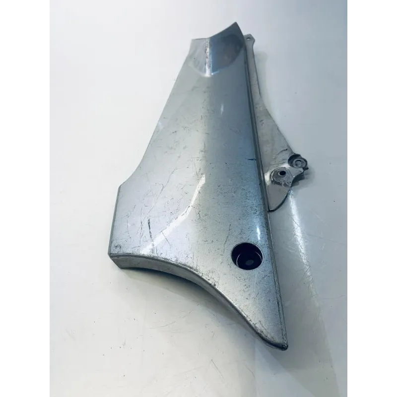 Cache carenage sous selle droit YAMAHA FJR 1300 2001-2002