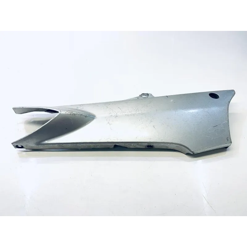 Cache carenage sous selle droit YAMAHA FJR 1300 2001-2002
