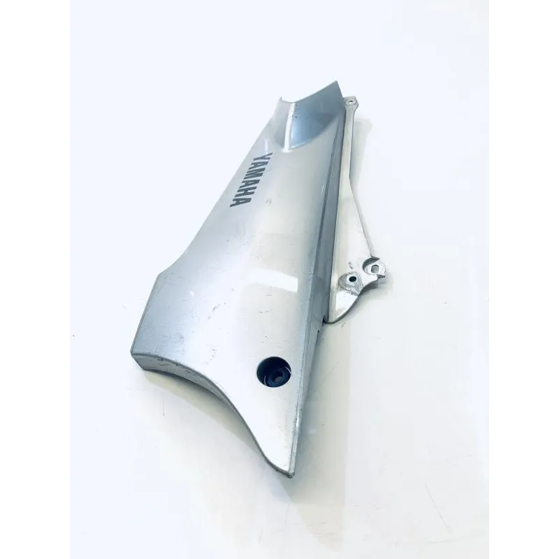 Cache carenage sous selle gauche YAMAHA FJR 1300 2001-2002