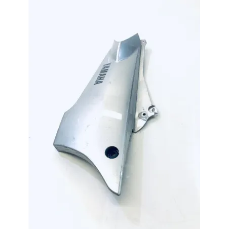Cache carenage sous selle gauche YAMAHA FJR 1300 2001-2002