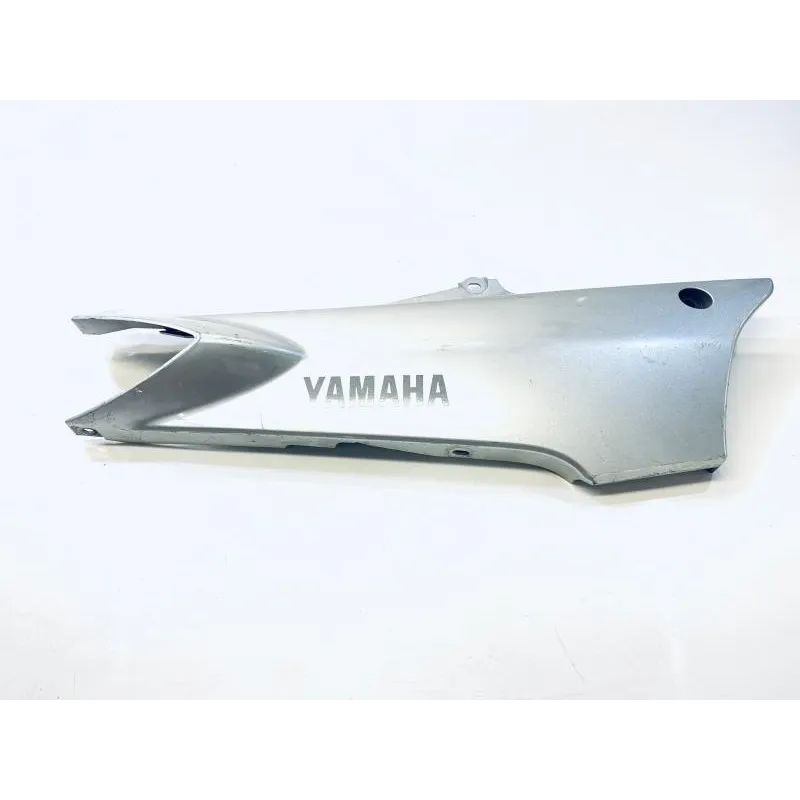 Cache carenage sous selle gauche YAMAHA FJR 1300 2001-2002