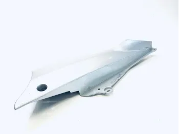 Cache carenage sous selle droit YAMAHA FJR 1300 2001-2002