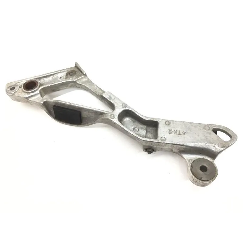 Platine et repose pieds arriere droit YAMAHA TDM 850 1996-2001