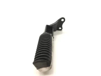 Platine et repose pieds arriere gauche YAMAHA YPR 125 2006-2009 XMAX
