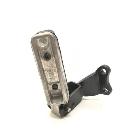 Platine et repose pieds arriere gauche YAMAHA YPR 125 2006-2009 XMAX