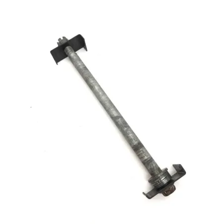 Axe de roue arriere KAWASAKI Z 750 2004-2006