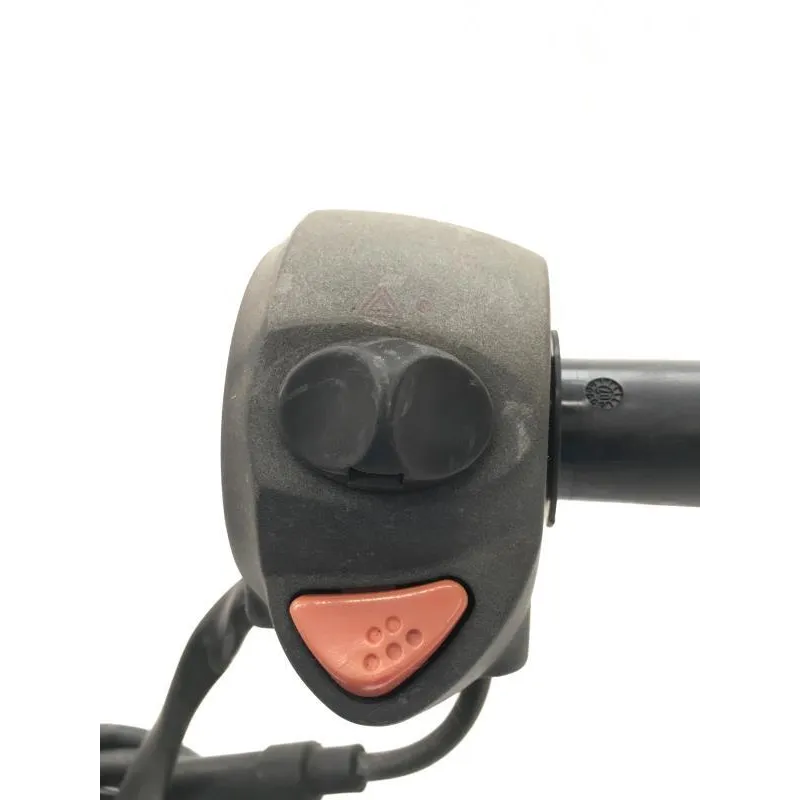 Commodo droit PEUGEOT SATELIS 125 2007-2011 COMPRESSOR
