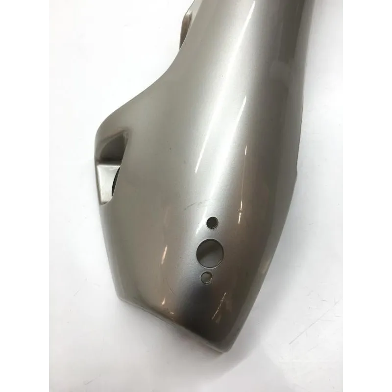 Cache carenage coque arriere droit TRIUMPH TROPHY 1200 1996-2003