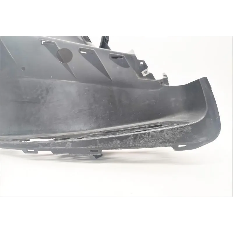 Cache carenage centrale marche pieds plancher MBK YPR 125 2010-2013 SKYCRUISER ABS