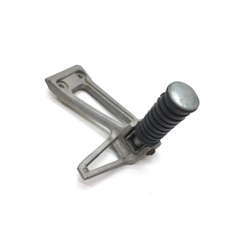Platine et repose pieds arriere droit YAMAHA TDR 125 1989-1992