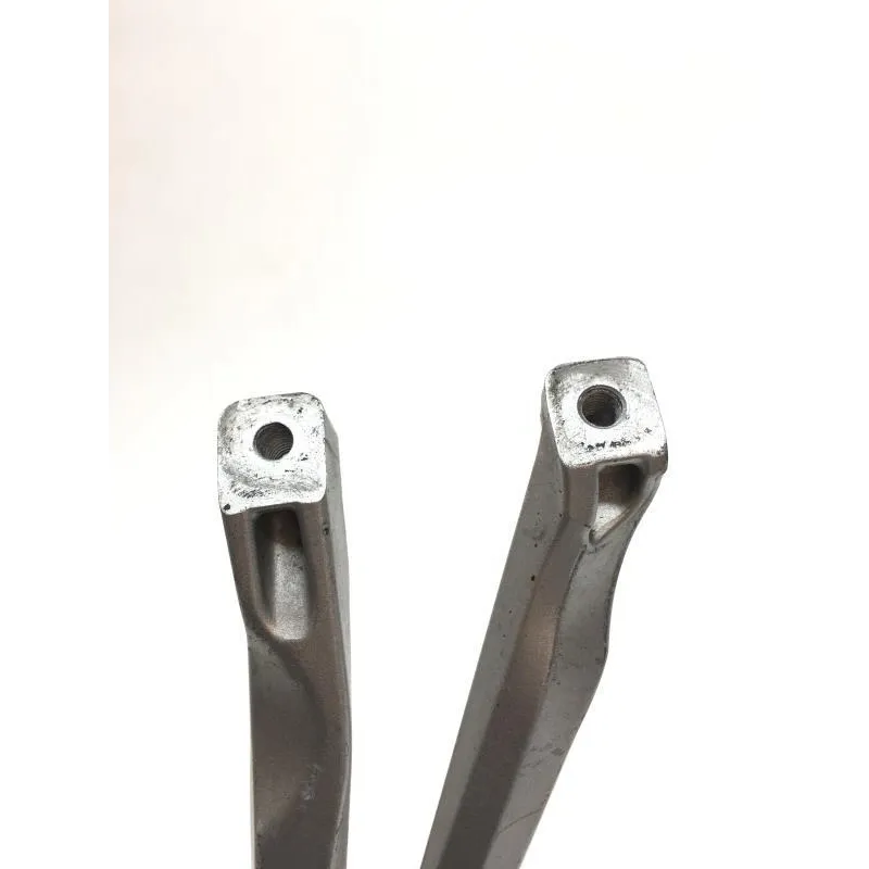 Platine et repose pieds arriere droit YAMAHA YZF 1000 2004-2005 R1
