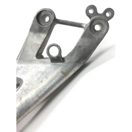 Platine et repose pieds arriere droit HONDA CBR 1100 XX 1997-2007