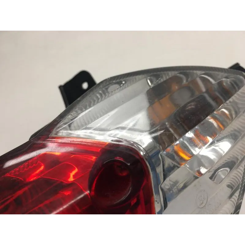 Bloc feu + clignotants PEUGEOT KISBEE 50 2011-2017 4T