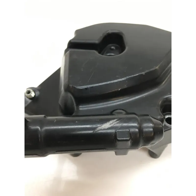 Carter pignon de sortie de boite SUZUKI GSR 600 2006-2010