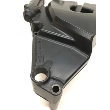 Carter pignon de sortie de boite SUZUKI GSR 600 2006-2010