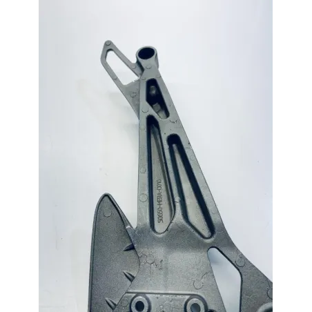 Platine avant droite HONDA CBF 600 2004-2007