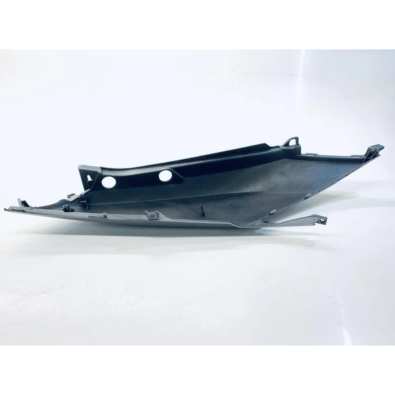 Cache carenage coque arriere gauche HONDA NSS 125 2015-2017 FORZA