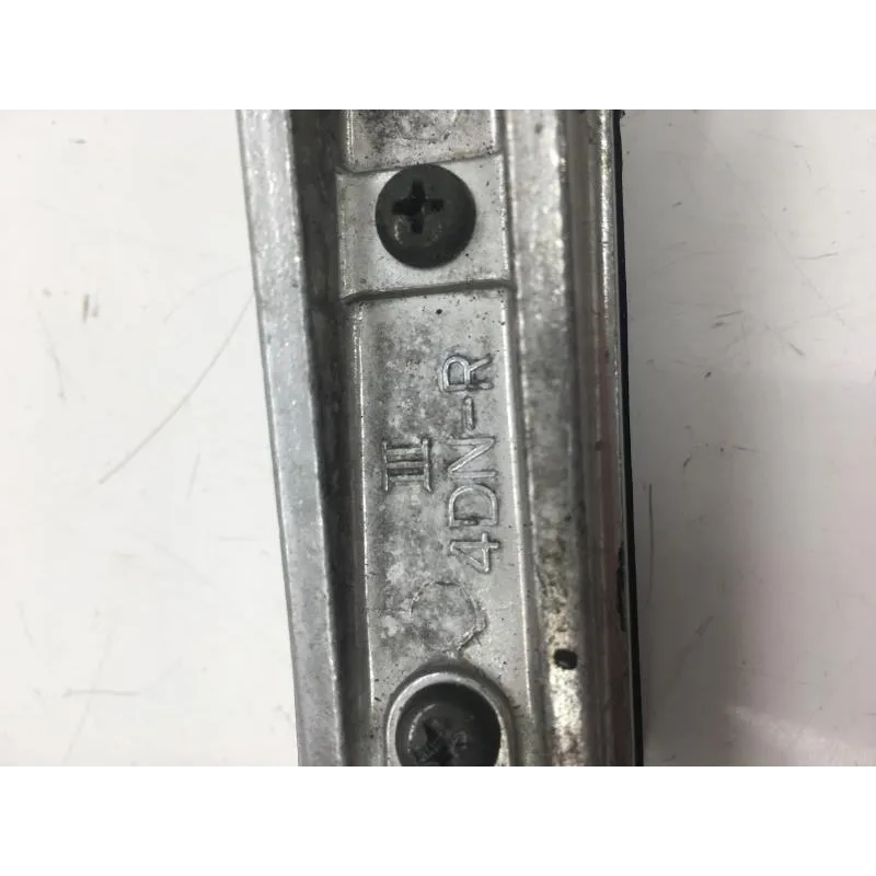 Repose pieds arriere droit YAMAHA YPR 125 2006-2009 XMAX