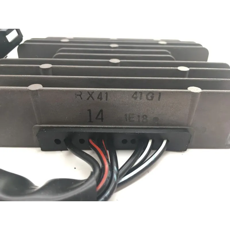 Regulateur charge batterie SUZUKI SFV 650 2009-2016 GLADIUS