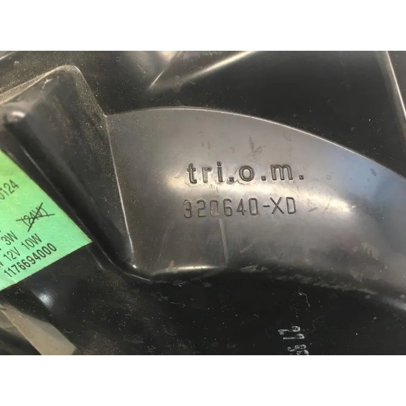 Optique avant droit (feux)(phare) PEUGEOT SATELIS 125 2006-2008