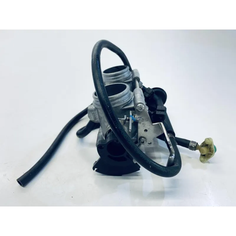Rampe d'injection BMW F 800 ST 2006-2012