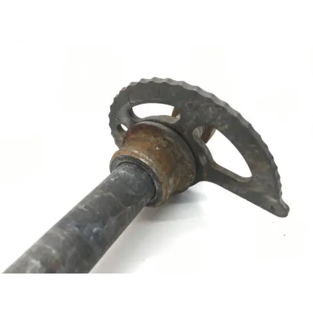 Axe de roue arriere SUZUKI TS 125 R 1989-1994