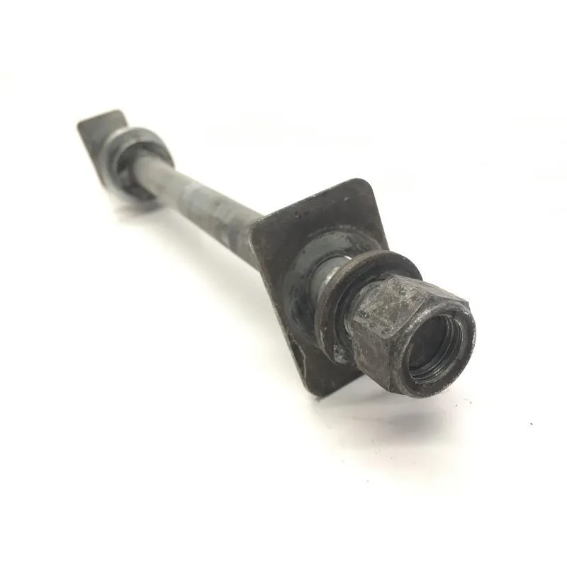 Axe de roue arriere SUZUKI SV 650 1999-2002