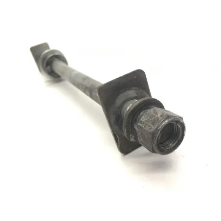 Axe de roue arriere SUZUKI SV 650 1999-2002
