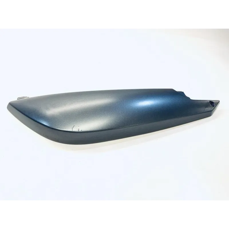 Cache carenage coque arriere gauche BMW F 800 ST 2006-2012