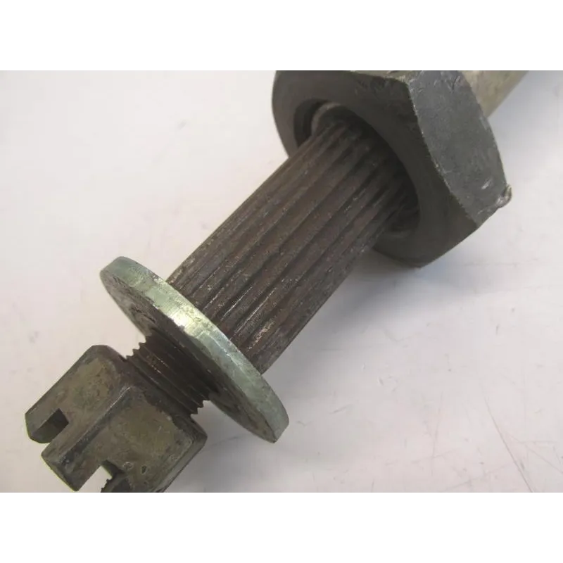Axe de roue arriere ROXON UVM 150 2005