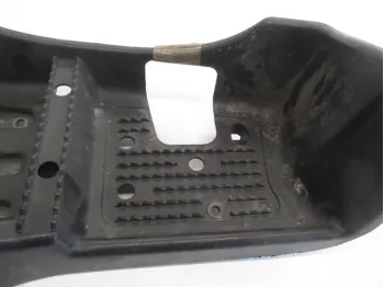 Repose pied droit E-TON ST 50 VIPER 2005-2006
