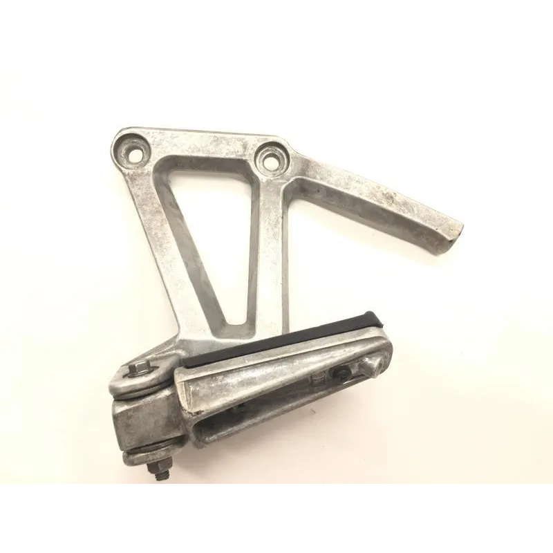Platine et repose pieds arriere gauche YAMAHA FZS 600 2002-2003 FAZER