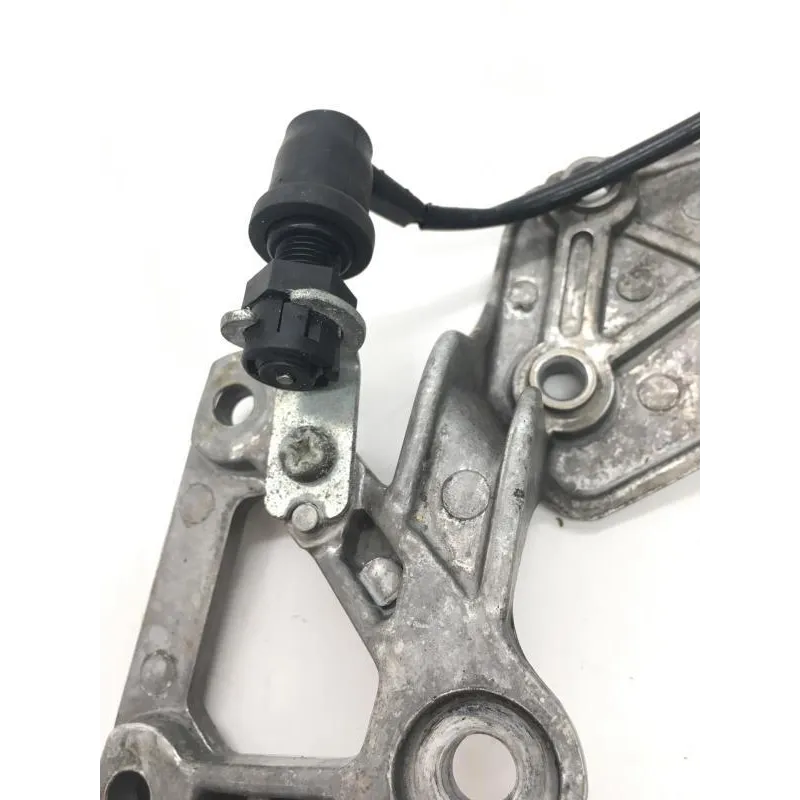 Platine avant droite YAMAHA FZS 600 2002-2003 FAZER