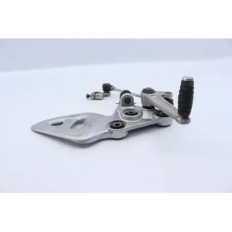 Platine avant gauche SUZUKI GSXR 1300 HAYABUSA 1999 - 2007