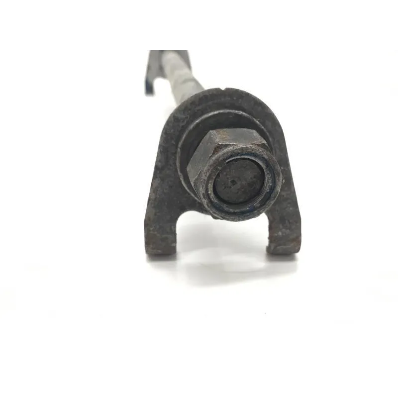 Axe de roue arriere SUZUKI GS 500 E 1989-1996