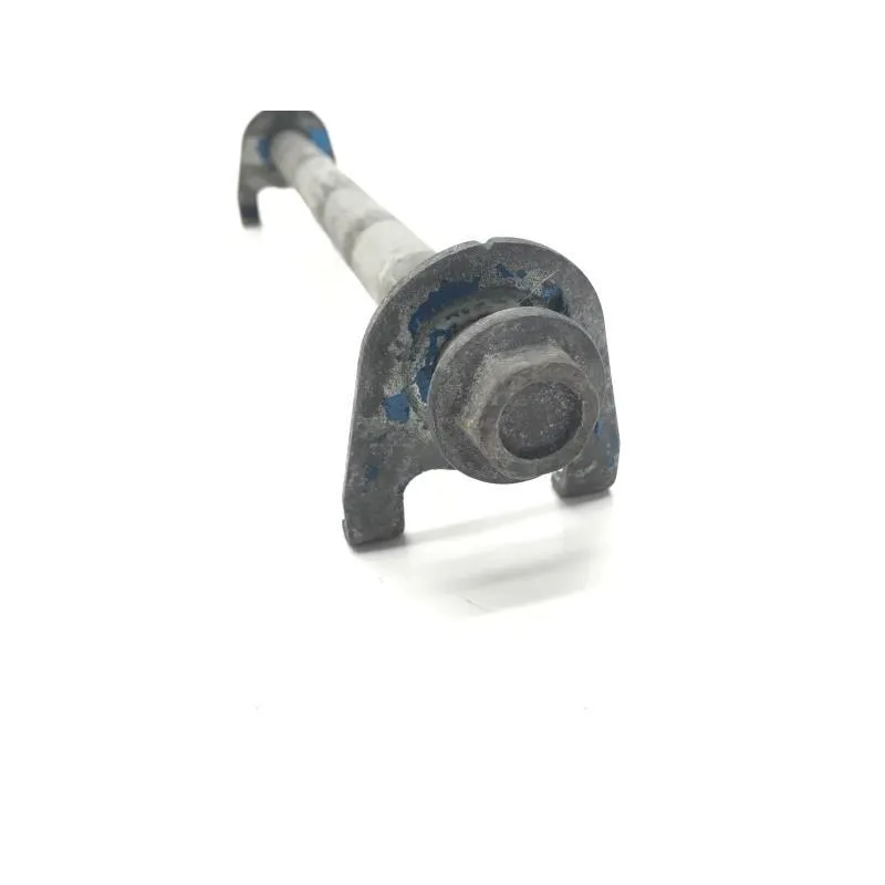 Axe de roue arriere SUZUKI GS 500 E 1989-1996