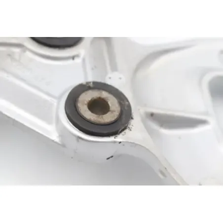 Platine avant gauche SUZUKI GSXR 1300 HAYABUSA 1999 - 2007